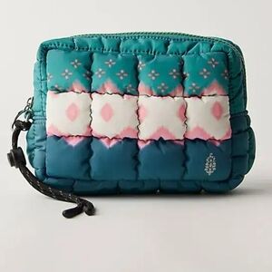 FP Movement Printed Quilted Mini Case/Green Case
